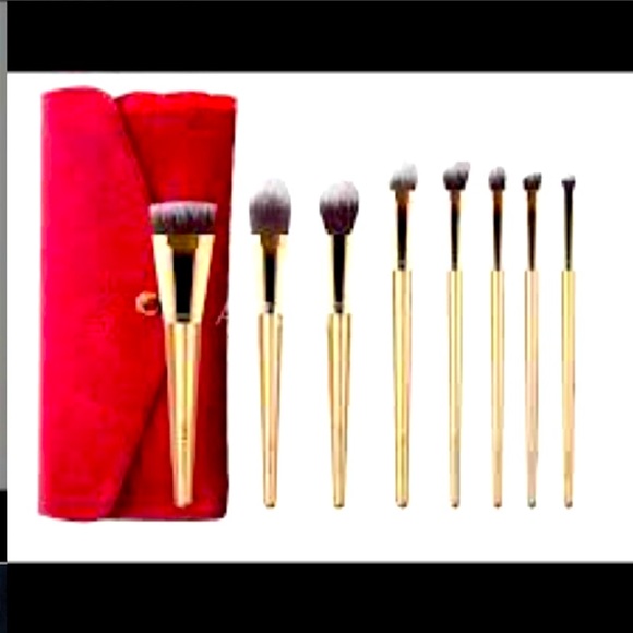 Luxie Other - LUXIE 8 Pc. Glitter & Gold Brush Set